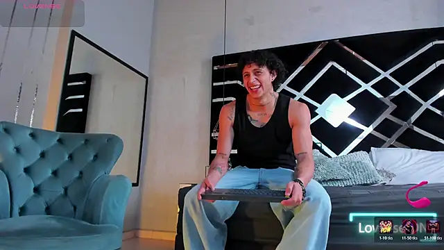 Chat XXX en directo de JayTaylorr