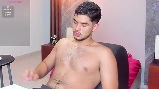 luciano_vitale Show in webcam