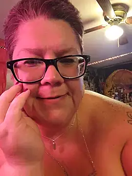 Chat XXX en directo de violentviolet68