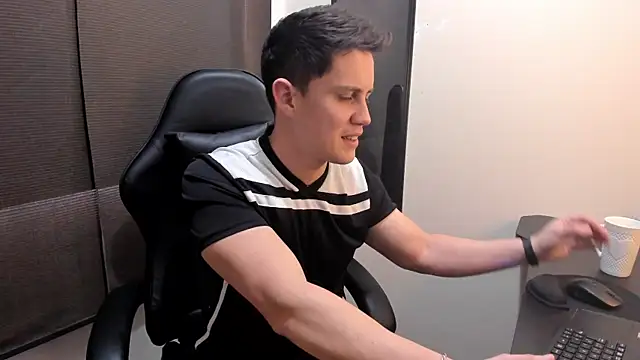 Czat XXX na żywo – KendricTorres