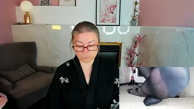 Alexandra_Kind: απευθείας συνομιλία ΧΧΧ