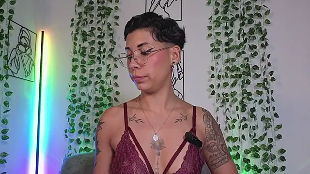 XXX chat uživo modela MiaMorgan_