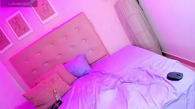 ANNIE_DOLCE_ live XXX chat