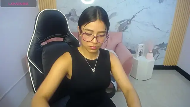 Živý XXX chat HotStreawberry_ch