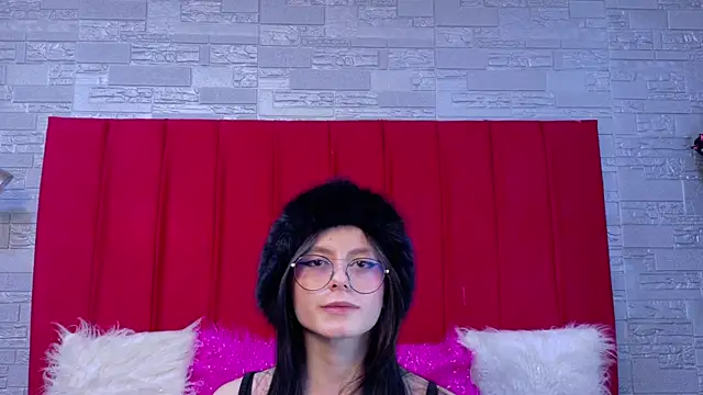 Chat XXX en directo de Naomimolie