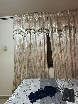Tayler_Kim 现场XXX聊天