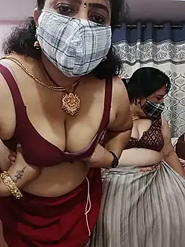 Kannadasexywifes' Live XXX Chat