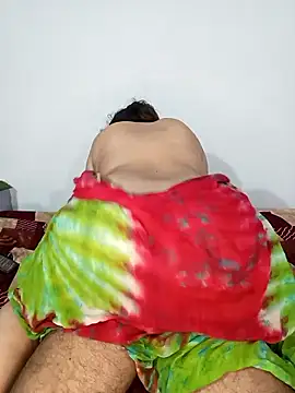 Curvy_nehaのライブXXXチャット