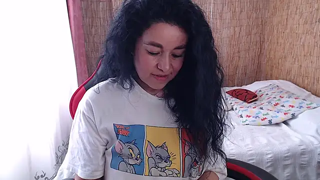Chat XXX en directo de Dayeon__