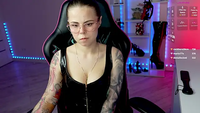 Chat XXX ao vivo de QueenAliceX