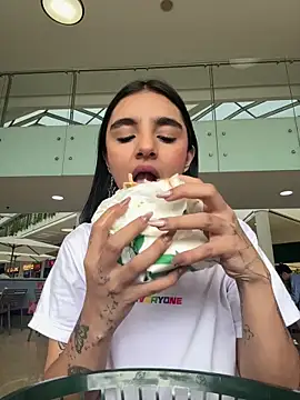 Chat +18 de Abriil_cutee ao vivo