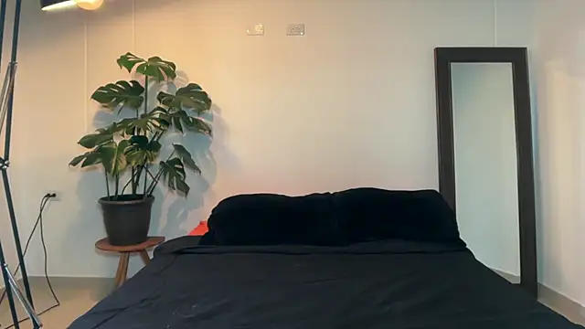 Noah_and_Steven Live XXX-chat