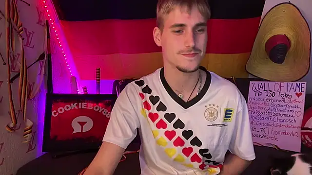 Cookieboy88 live XXX chat