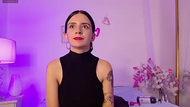 dark_angell77 Adlı Modelin Canlı XXX Sohbeti