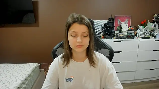 SoniNesti Live XXX-Chat
