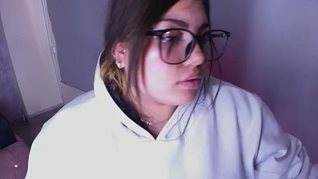 Dreamboo__ Adlı Modelin Canlı XXX Sohbeti