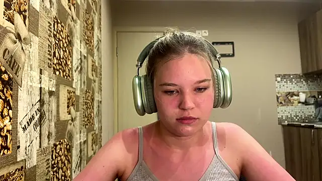 HellyRayn Live XXX chat