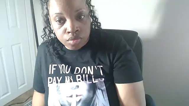 Chatroom XXX en direct de Sexymona1218