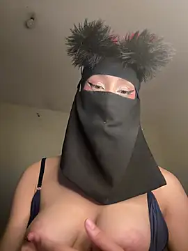 arabayla Adlı Modelin Canlı XXX Sohbeti