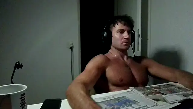 alpha-hunk Live XXX-chat
