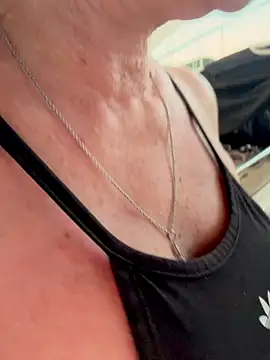 แชท XXX สดของ German_Milf