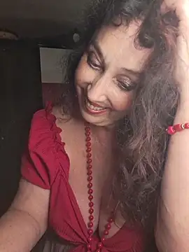 GypsyEsmeralda Obrolan Langsung XXX