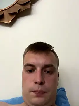 TeenEladio Adlı Modelin Canlı XXX Sohbeti