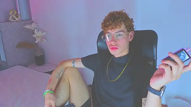 nova_salvatore 现场XXX聊天