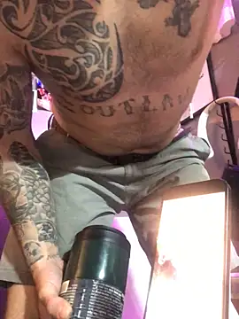 CaptHook931's Live XXX Chat