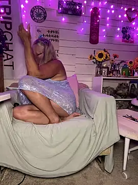 TrenaAnne Live XXX Chat