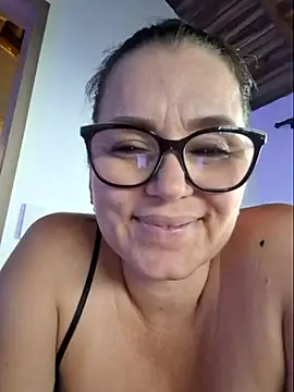 Chatroom XXX en direct de MariaPau_83