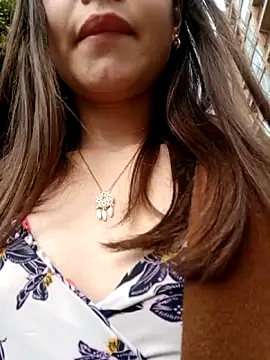 _Isabella-7's Live XXX Chat