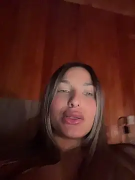 دردشة AliceStone19 الجنسية المباشرة