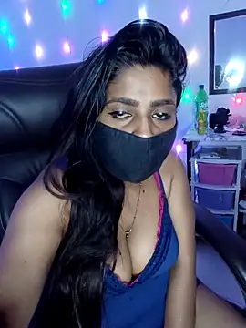 Your_Pihu69 Show in webcam