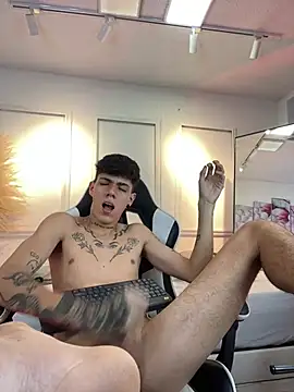 Tommy_valverde webcam show