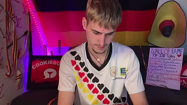 Czat XXX na żywo – Cookieboy88