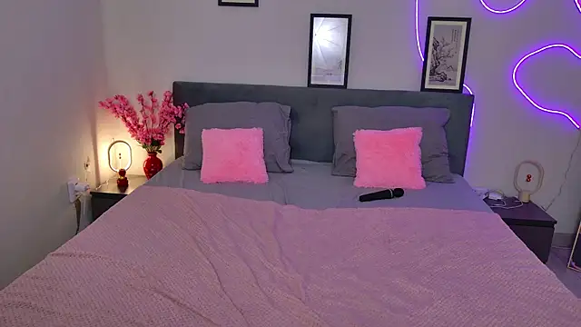 moneyforPeaches' Live XXX Chat