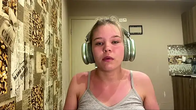 HellyRay Live XXX Chat
