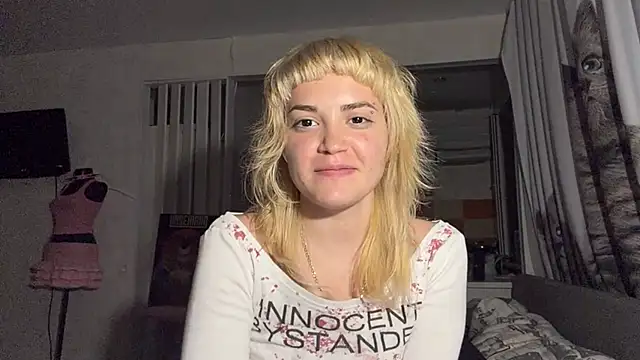 FreedaDeloach's Live XXX Chat