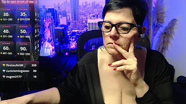 ninarandmann 라이브 XXX 채팅