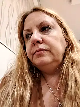 Chat +18 de JennyInVegas ao vivo