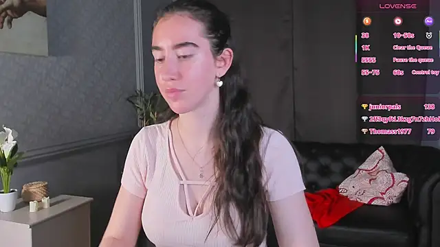 Belle_Via Adlı Modelin Canlı XXX Sohbeti