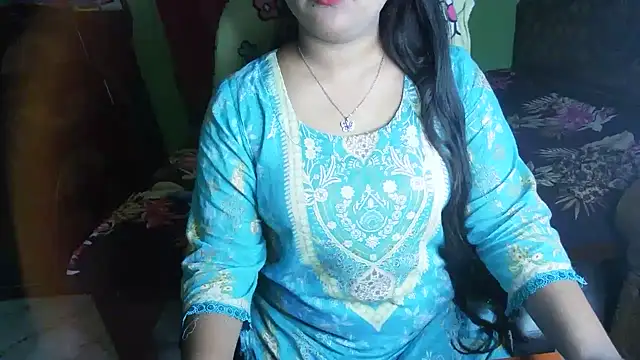 BengaliQueenStarのライブXXXチャット
