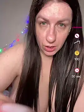 Evelinia's Live XXX Chat
