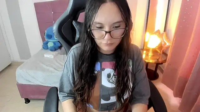Wanda_sg élő XXX-chatje