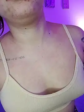 XXX chat uživo modela martina_connor1