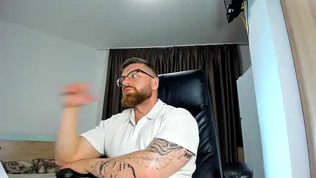 Онлайн чат XXX Findom_guy