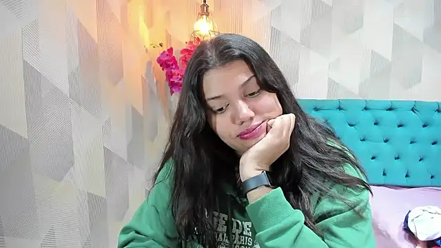 LindaBreeS Chat XXX in diretta
