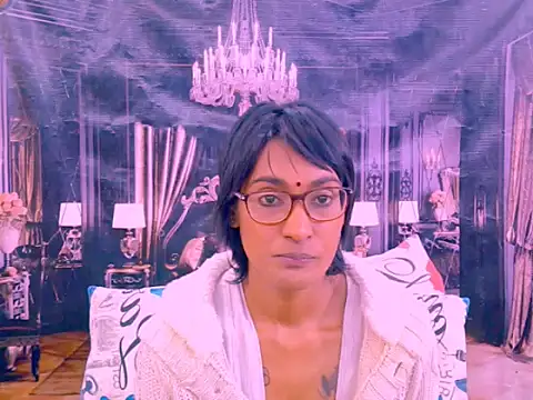 Chat XXX en directo de IndianRebel4u2Luv