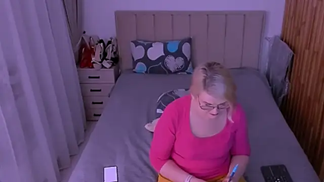 sabrinamacmarren's Live XXX Chat